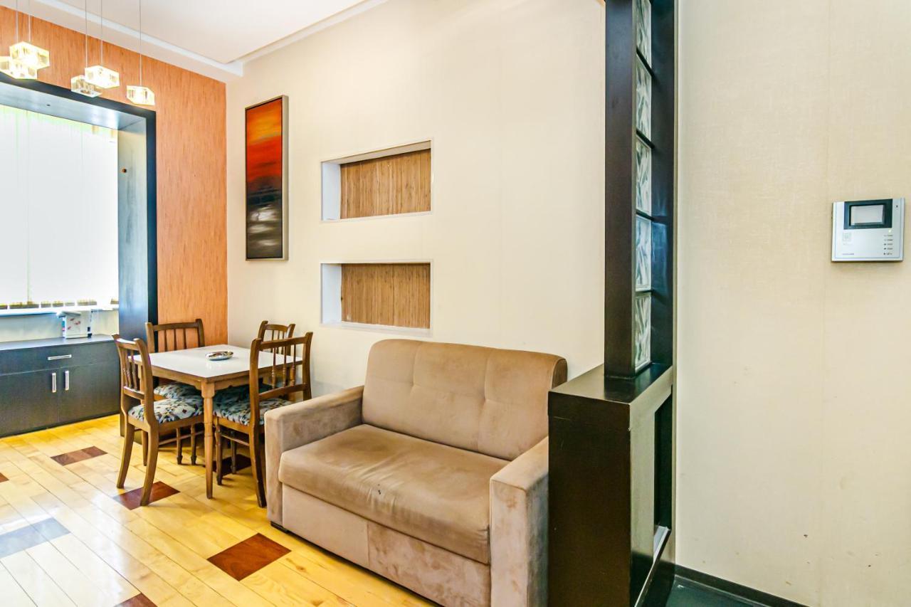 Lovely Sweet Apartment باكو المظهر الخارجي الصورة